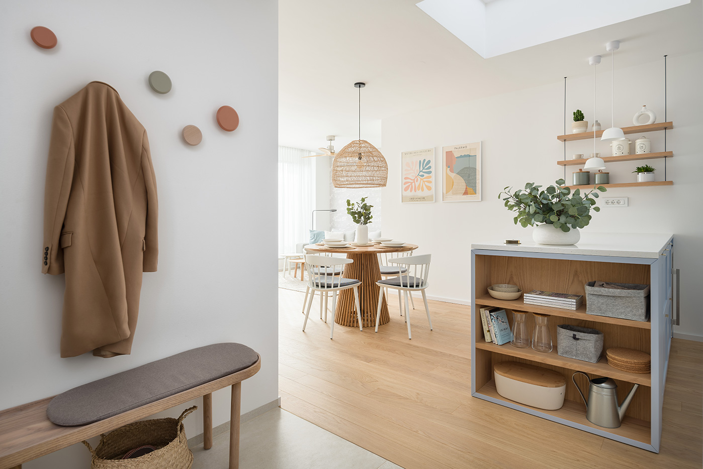 Seaside Apartment, Apartment interior design | photo: Janez Marolt